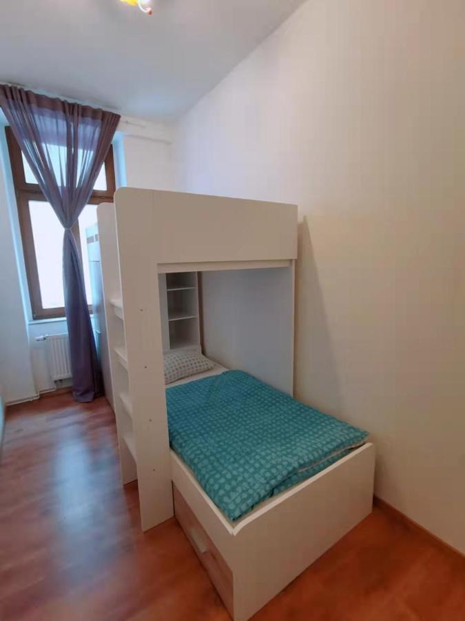 Familienfreundliches Apartment Im Zentrum Fuer Geschaeftsreisen Und Privat เดรสเดน ภายนอก รูปภาพ